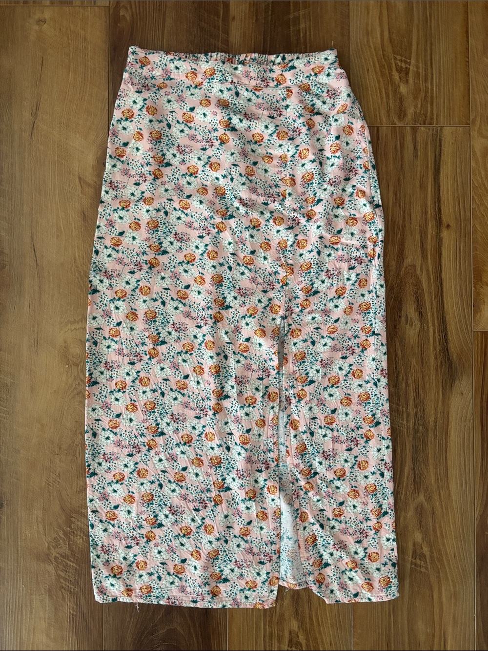 5/$25🌼 Wild Fable Lightweight Pink Floral Skirt with Slit
